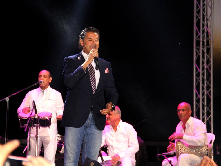 Ragheb Alama at Ehmej Festival